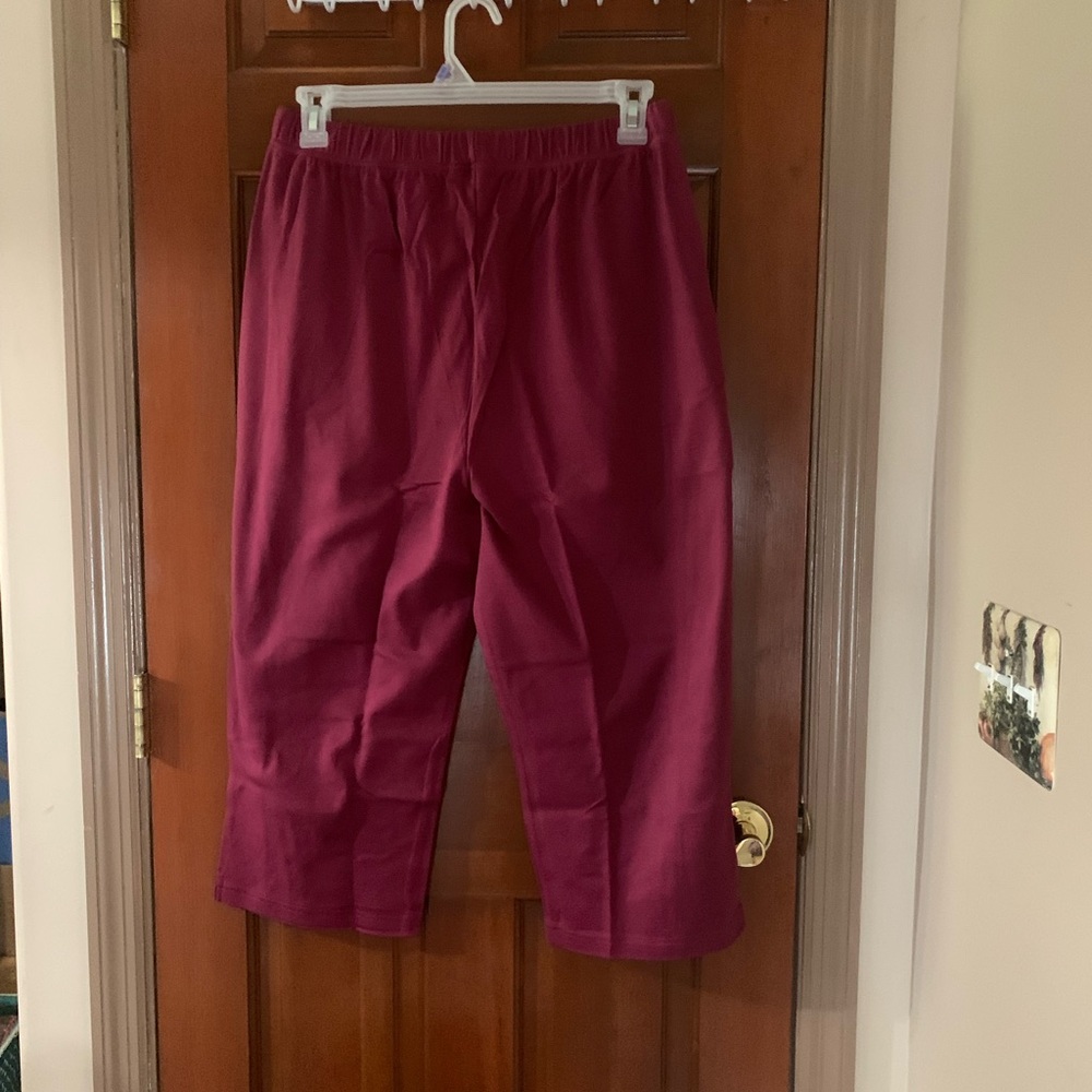 New Women Within Capris